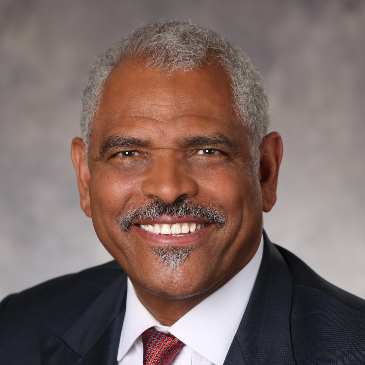 Join us <a href="/WTCSTL/">WTC St. Louis</a> Fri 9/24 online for Growing Global 2021: Lessons in Global Leadership with <a href="/CarnivalPLC/">Carnival Corporation</a> President &amp; CEO Arnold Donald. Details &amp; registration: bit.ly/growingglobal2… #STLGrowingGlobal <a href="/STLPartnership/">STLPartnership</a> <a href="/STLMosaic/">STL Mosaic Project</a>