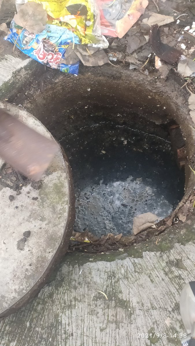 chitrodia's tweet photo. @mybmcWardRN @sheetalmhatre1 @JagdishOza7 

Panchvati Apartment, Opp Belieam Industrial Estate.. 

All chambers from sv road to society are Blocked Since last 25-30 days. 

Seek prompt Action and solution. https://t.co/auRM9dw3J0