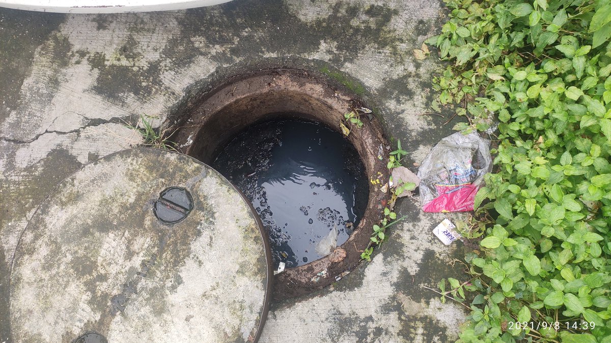 chitrodia's tweet photo. @mybmcWardRN @sheetalmhatre1 @JagdishOza7 

Panchvati Apartment, Opp Belieam Industrial Estate.. 

All chambers from sv road to society are Blocked Since last 25-30 days. 

Seek prompt Action and solution. https://t.co/auRM9dw3J0