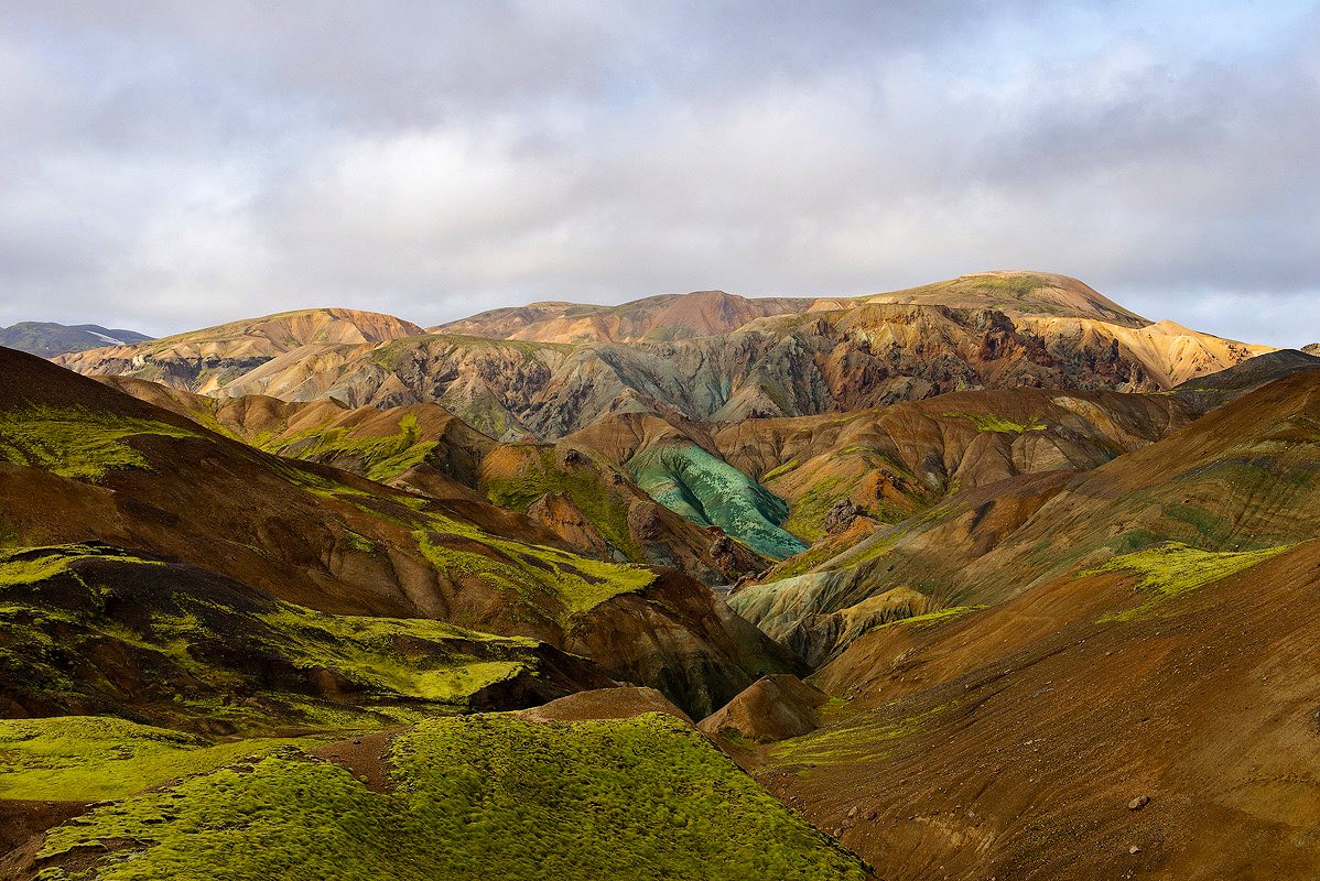 The beautiful rhyolite mountains where Fjallabak Nature Reserve is famous for. The mountain with the azure colour is the Grænihryggur. #Iceland #Landmannalaugar #landscape