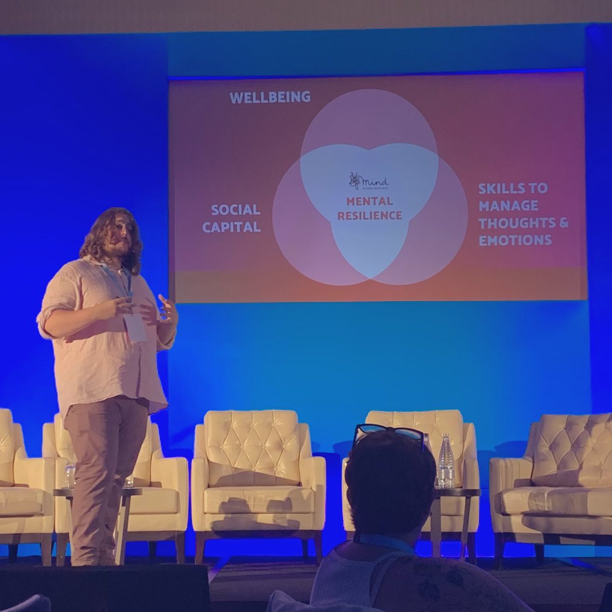 lizgoodey's tweet photo. Excellent keynote @EVCOMUK @michaelmatania #evcomference21 #fitforfuture sharing his experience and highlighting a balance to build resilience #toughcookie #respondnotreact @TheTurnerAgency https://t.co/mPU7buGN26