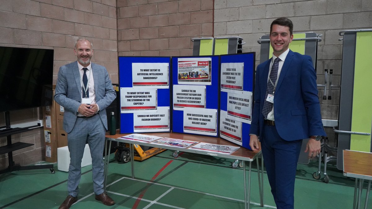 Grange_Cheshire's tweet photo. Much excitement at today's SocFest, where students select clubs and activities to take part in over the academic year...with choices ranging from cookery and guitar lessons, to the joining the Model UN or even karaoke club! #SocFest @Enrich_Grange https://t.co/1cc0SeaBk9