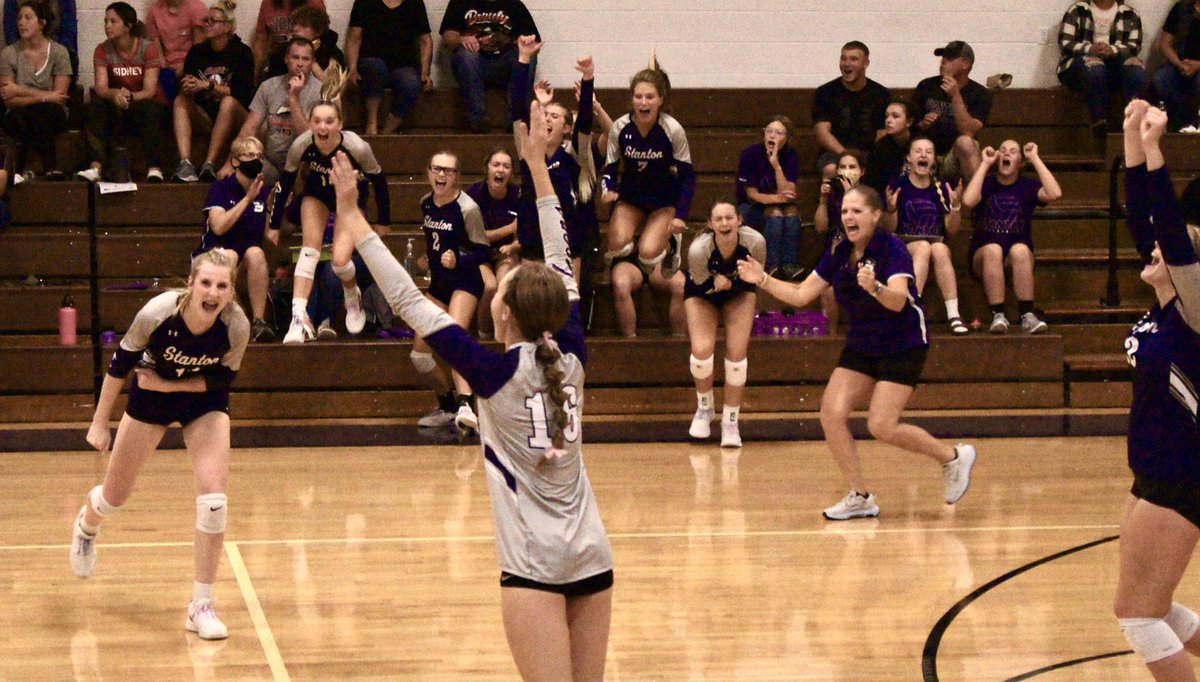 It’s game day for the Queens as we host Bedford tonight for a non conference battle on the court! Jv action begins at 5:30 followed by varsity at 7! See you there! #WEOVERME💜