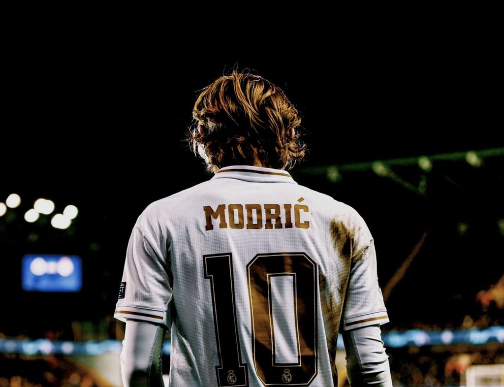 One of the greatest midfielders oat!!! Happy Birthday luka Modric  