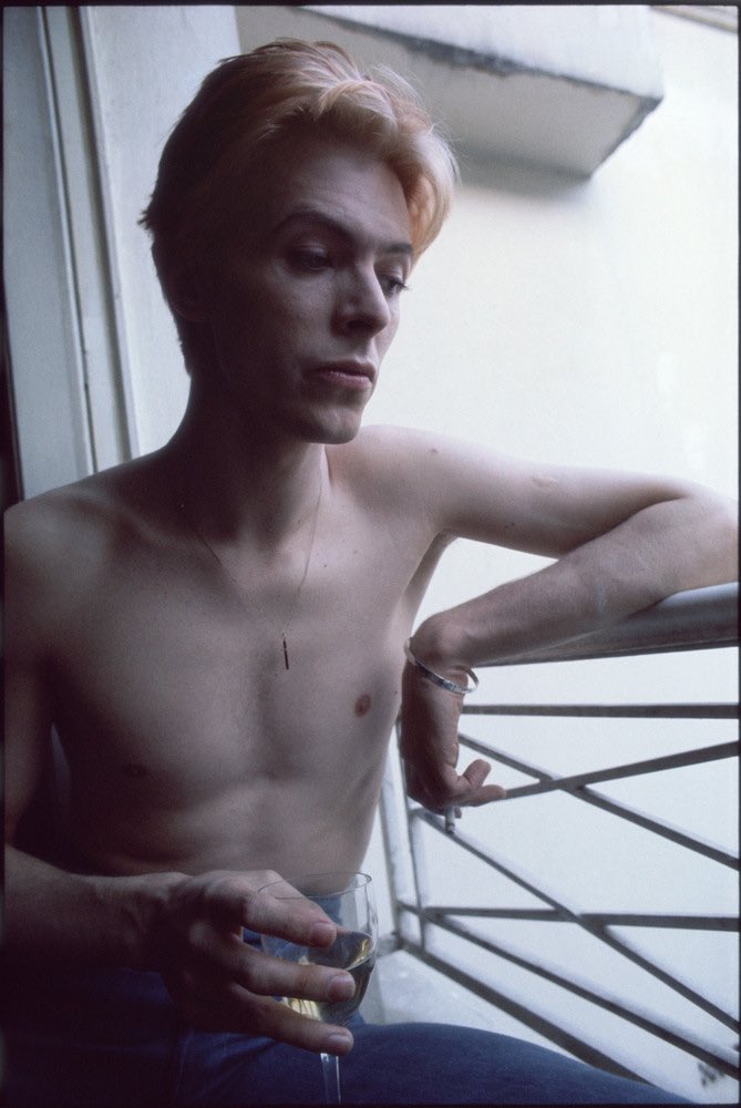 bowiesource's tweet image. 