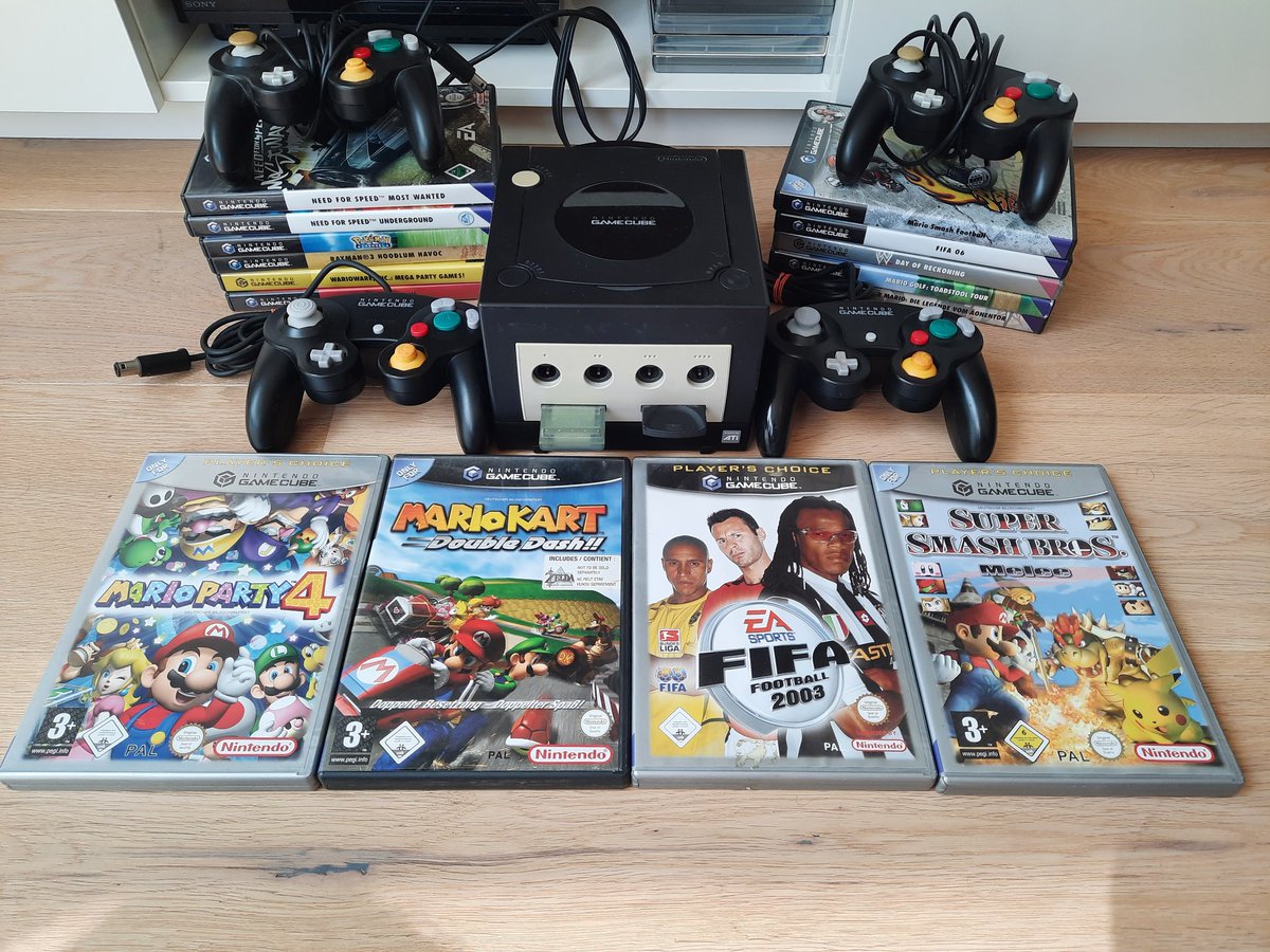 got myself some extra controllers 👀
what am i queuing up with the boys tonight?