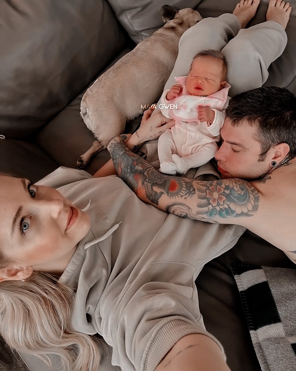 stilesgns's tweet photo. — to your crib I crept, touched your 𝐡𝐞𝐚𝐝 gently, felt my 𝐡𝐞𝐚𝐫𝐭 melt, ‘cause I know I loved you more than life itself. Let me be a good 𝐝𝐚𝐝, I'm always here for you, just the 𝐭𝐰𝐨 𝐨𝐟 𝐮𝐬, building castles in the 𝐬𝐤𝐲. https://t.co/mG1EXdDWtg