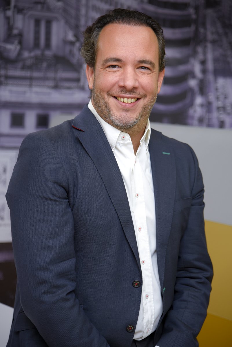 NutanixSpain's tweet image. 🗣️"La #ComposableComputing funcionará en un mundo con recursos informáticos efímeros, donde los procesos se realizarán bajo demanda de acuerdo con una agenda flexible".
Alejandro Solana, director técnico de #Nutanix Iberia, en @DirigentesDg
bit.ly/3zS1rGy