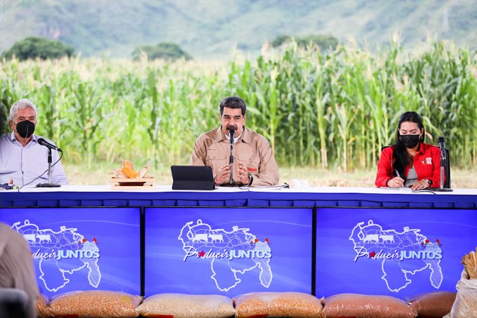 Maduro: Solo con producción superaremos el bloqueo criminal
rnv.gob.ve/maduro-solo-co…
#YoSoyDeAquí
#CaminosDeVictorias
