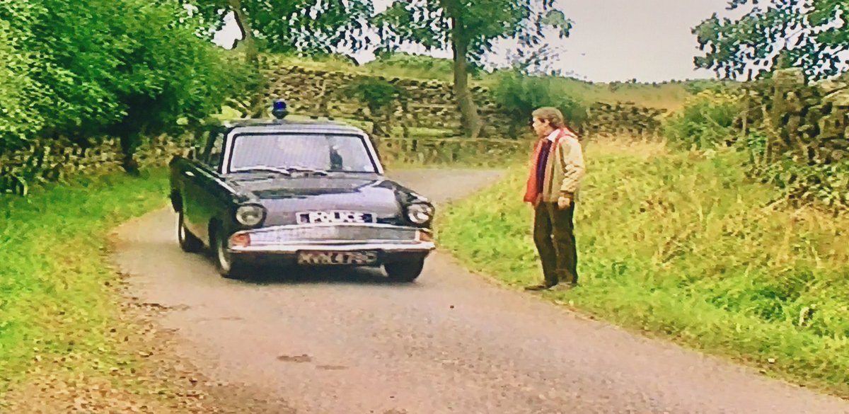 TvHeartbeat's tweet photo. In ‘No Surrender’ on itv3 today, we have drama in the quarry with #JackEllis guest starring as Malcolm and @Wimsnape as Tom, the first of two #Heartbeat roles. @jasedurr #PhilipFranks #FordAnglia ❤️ https://t.co/nDDN6ETAae