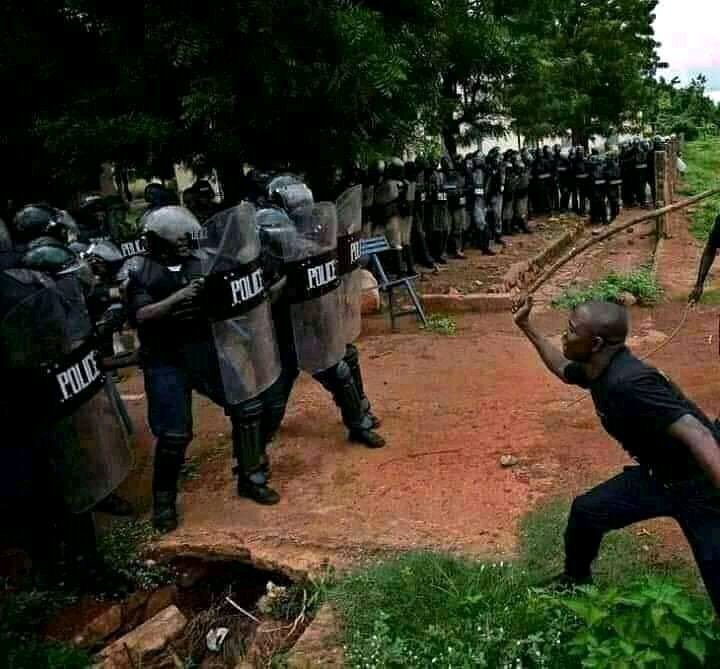 Nappyblaze's tweet photo. 12. 😂 https://t.co/UrsUUddrmz