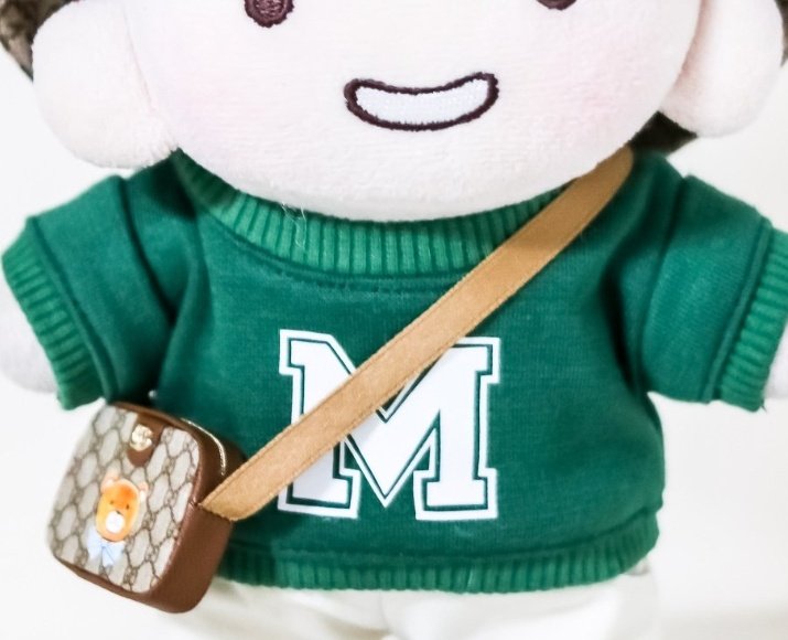 얘두라 고모가 단체복 사놨다
언능 집에 들어와라

진상과 안 진상의 경계 그 어딘가에서..