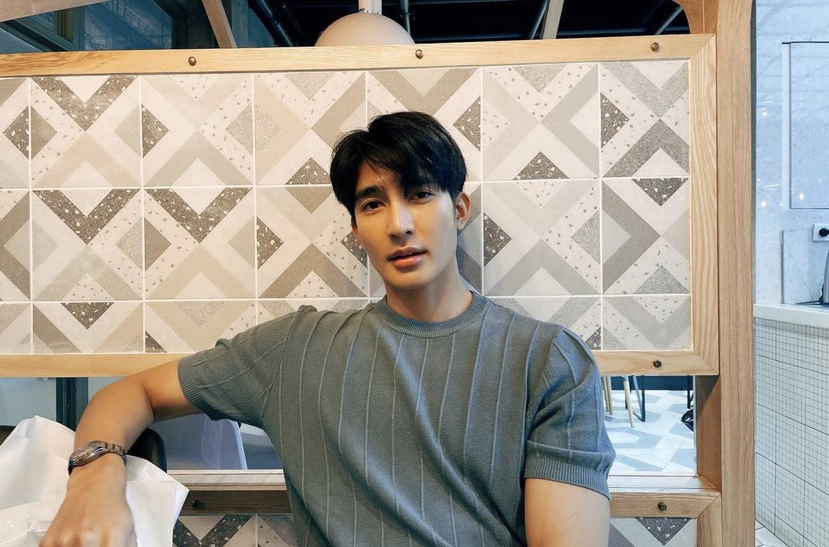 EarthMixFC's tweet photo. Nothing special ... but you ((@wixxiws))
ว่าแต่ใครถ่ายให้หรอคะ ไม่อยากรู้เลยยย 🙉

IG : theearthe 
🖇 https://t.co/nqKhgOCxxC

@Earth_Pirapat , #EarthPirapat 
#เอิร์ทพิรพัฒน์ https://t.co/PgX5rGqeet