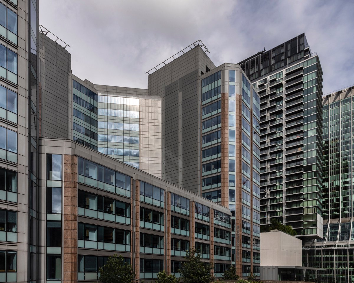 morgantbphotog's tweet image. #officeblock #cityoflondon #london #gentrification #development #highrise #highrisebuilding #streetphotographers  #photography  #newtopography #newtopographics #sociallandscape #architecture #architecturephotography #architectural #towerblock #barbican #barbicanestate #building