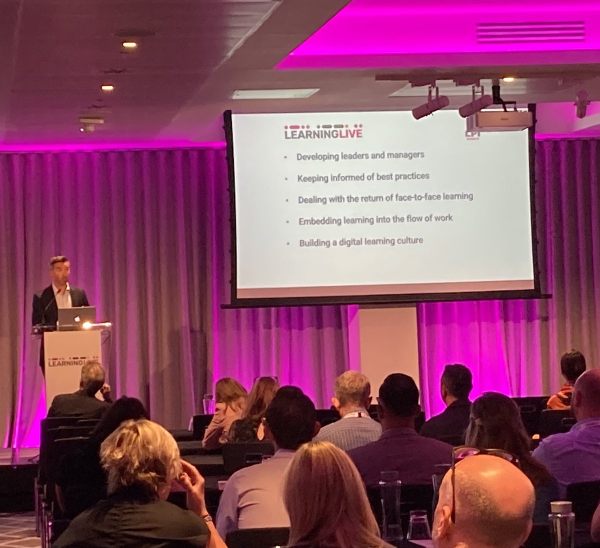 CEO of the @YourLPI @edmundmonk opening the 2nd day of #Learninglive and re sharing the top global CLO/Heads of Learning challenges (in reverse order) Here’s to another great day of #learning conversations