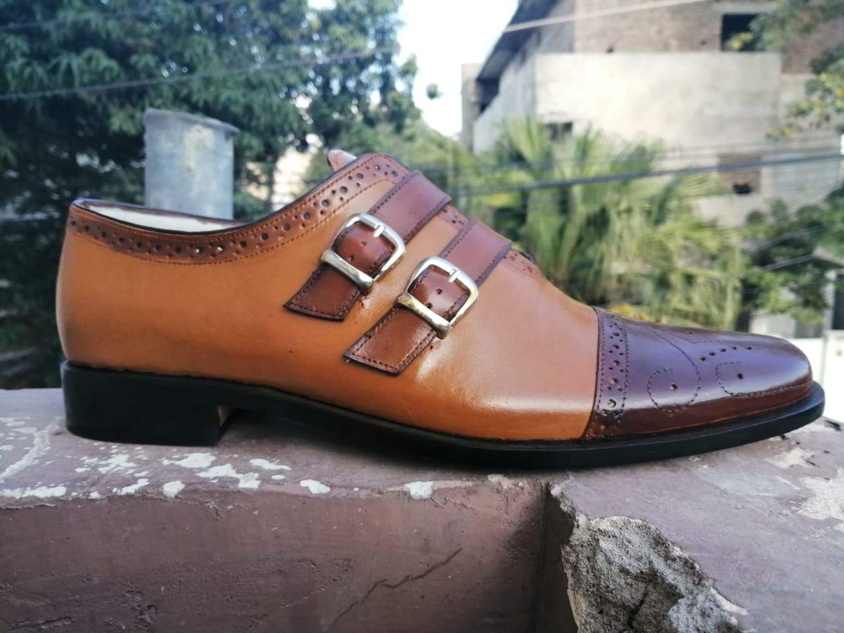 HutsLeather's tweet photo. #onlineshopping #style #gentelman #branded #luxury #models #elegant #stylish #fashionable #footwear #designershoes #goodyearwelted #streetstyle #leather #leathershoes #brownsheos #tanshoes | https://t.co/kMsKxdk210 https://t.co/224BvoXWxL https://t.co/seszvNBP0K