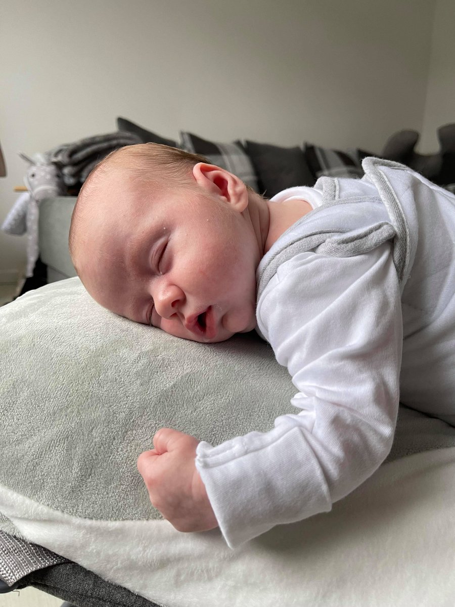 Baby Ellie had some gas and wouldn't stop crying.

With the gentle vibrations and heartbeat sounds of the babocush, she settled in minutes.

To read more about how the babocush can help your baby, visit: babocush.com 🤗