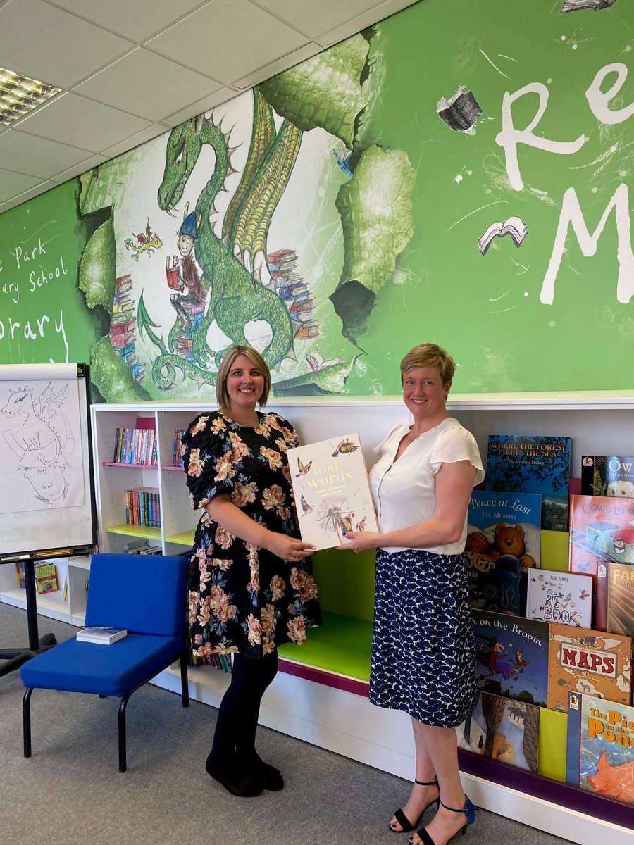 fg_library's tweet image. Yesterday was #internationalliteracyday and the opening of @skerneschool – the sixth and final #lifechanginglibraries to be opened. 

Such an amazing project to be involved in with @Booktrust @CressidaCowell @allicatski @UKLaureate #readingforpleasure