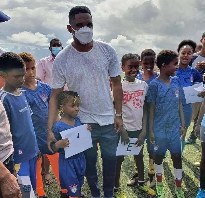Samuel Eto'o Foundation (@etoofoundation) on Twitter photo Here is our founder <a href="/SamuelEtoo/">Samuel Eto'o</a> visiting a school in Cape Verde. Education is a big part of our mission and Samuel loved seeing the students engaged and learning at a great facility!
#education #capeverde #schoolvisit #samueletoo Here is our founder <a href="/SamuelEtoo/">Samuel Eto'o</a> visiting a school in Cape Verde. Education is a big part of our mission and Samuel loved seeing the students engaged and learning at a great facility!
#education #capeverde #schoolvisit #samueletoo