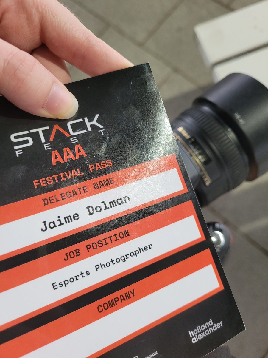 sialynce's tweet image. Obligatory #stackfest lanyard photo! So excited to be here