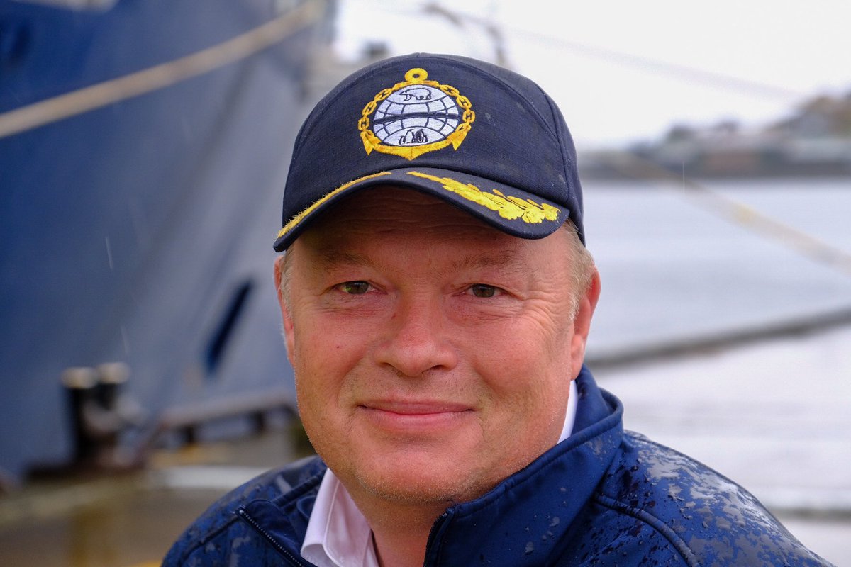 ShetIslandsCll's tweet photo. Welcome today to #Scalloway for #PolarClass #cruiseship #OceanExplorer on her maiden voyage and first call to #Shetland, with Captain Yaroslav Gonta, his crew and 86 passengers ๐ฅณ Our apologies for the rain โ๏ธ Safe onward journey to the #FaroeIslands ๐ซ๐ด and #Iceland ๐ฎ๐ธ https://t.co/LfiJ2GvXlw
