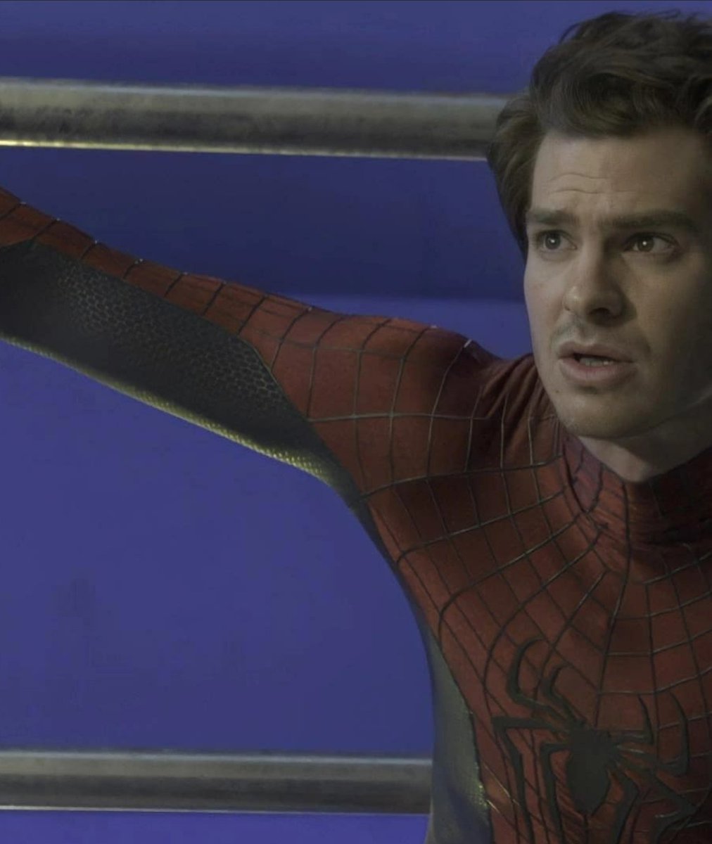 GabrielNerdLand's tweet photo. Olhem a qualidade REAL do vídeo do Andrew garfield nos sets de gravação de Homem Aranha no Way Home!!!! https://t.co/B5LRuwXjfw