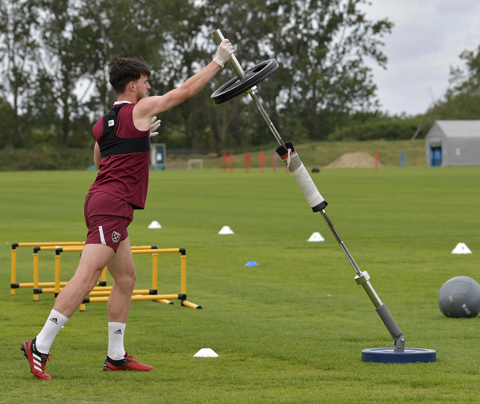 kampooscom's tweet image. Curso trimestral + ojeadores del primer equipo 🔍 - eepurl.com/hHW7Yj