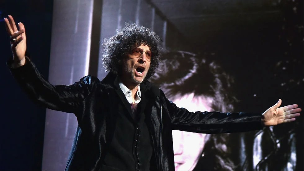 thehill's tweet image. Howard Stern rips vaccine opponents: "F--k their freedom, I want my freedom to live" hill.cm/8XJqmfB