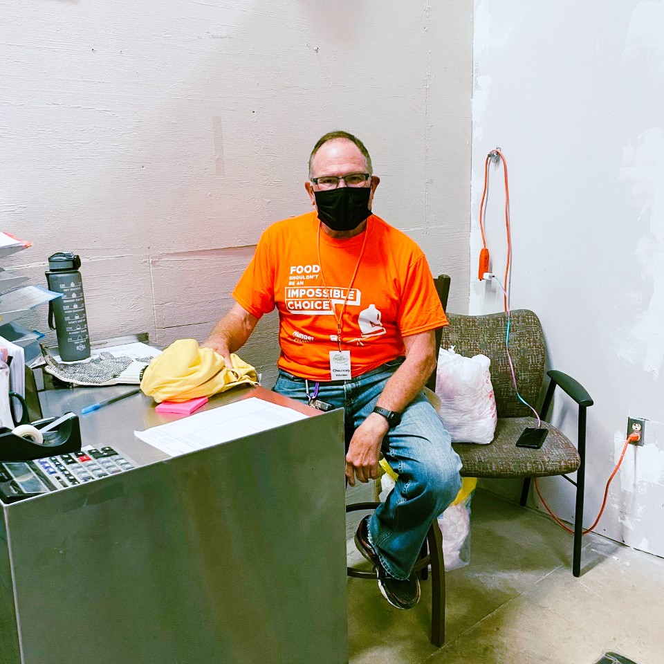 SecondHarvestSW (@secondharvestsw) on Twitter photo Our amazing volunteers Go #Orange4SHFB
Are you ready to go Orange today?
Join us and WMTV NBC 15 to help end hunger!
Thank you to our 2021 Go Orange Sponsors:
<a href="/RothCheese/">Roth Cheese</a>
<a href="/EskerInc/">Esker</a>
<a href="/LandsEnd/">LandsEnd</a>
@nbc15_madison
<a href="/QuartzBenefits/">Quartz</a>
#jhfindorff
@GEHealthcare
<a href="/LittlePotatoCo/">Little Potato Co.</a> Our amazing volunteers Go #Orange4SHFB
Are you ready to go Orange today?
Join us and WMTV NBC 15 to help end hunger!
Thank you to our 2021 Go Orange Sponsors:
<a href="/RothCheese/">Roth Cheese</a>
<a href="/EskerInc/">Esker</a>
<a href="/LandsEnd/">LandsEnd</a>
@nbc15_madison
<a href="/QuartzBenefits/">Quartz</a>
#jhfindorff
@GEHealthcare
<a href="/LittlePotatoCo/">Little Potato Co.</a>