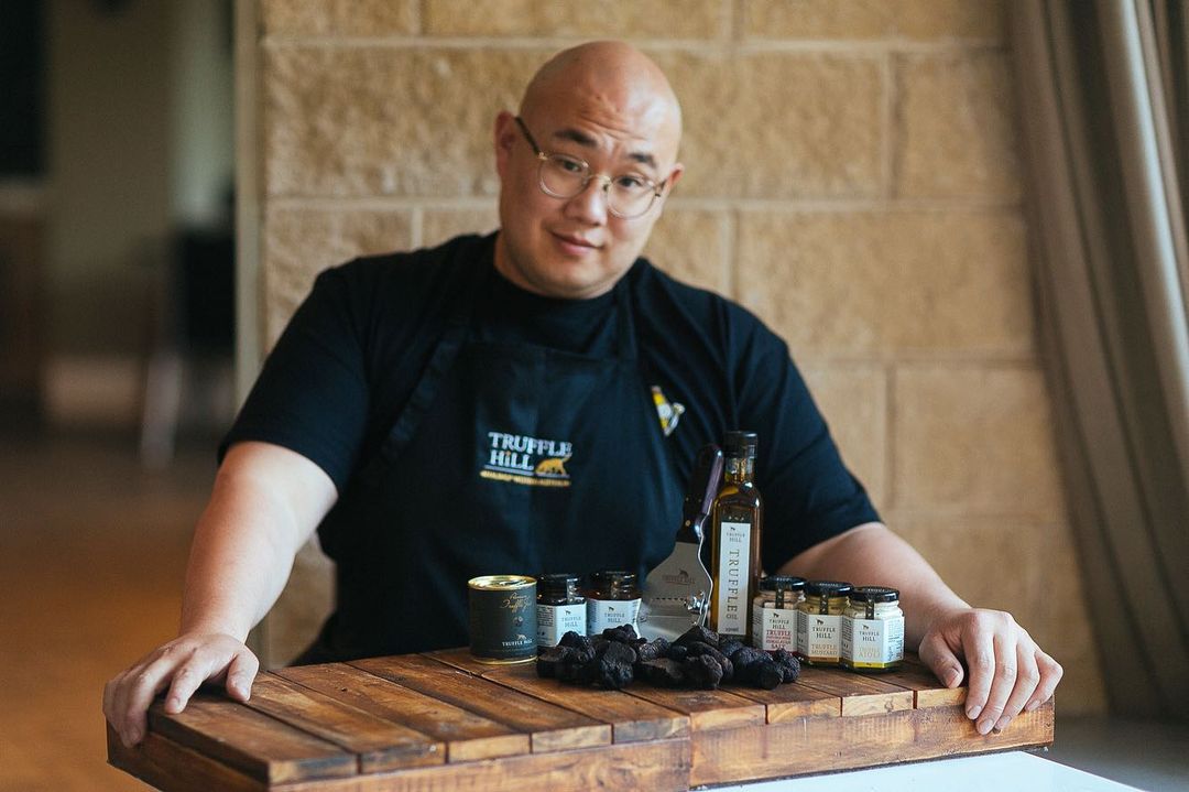 truffle_hill's tweet photo. Truffle season may be over. But you can still indulge in some excellent products from @truffle.hill ! Truffles salt, honey, mustard, oil. You name it, we have it all! 

Thanks @truffledealer for the goodies! 

#NotAd #supportaussiefarmers #ChooseLocal
📸 @davekatague https://t.co/ySi6Gu5z0v