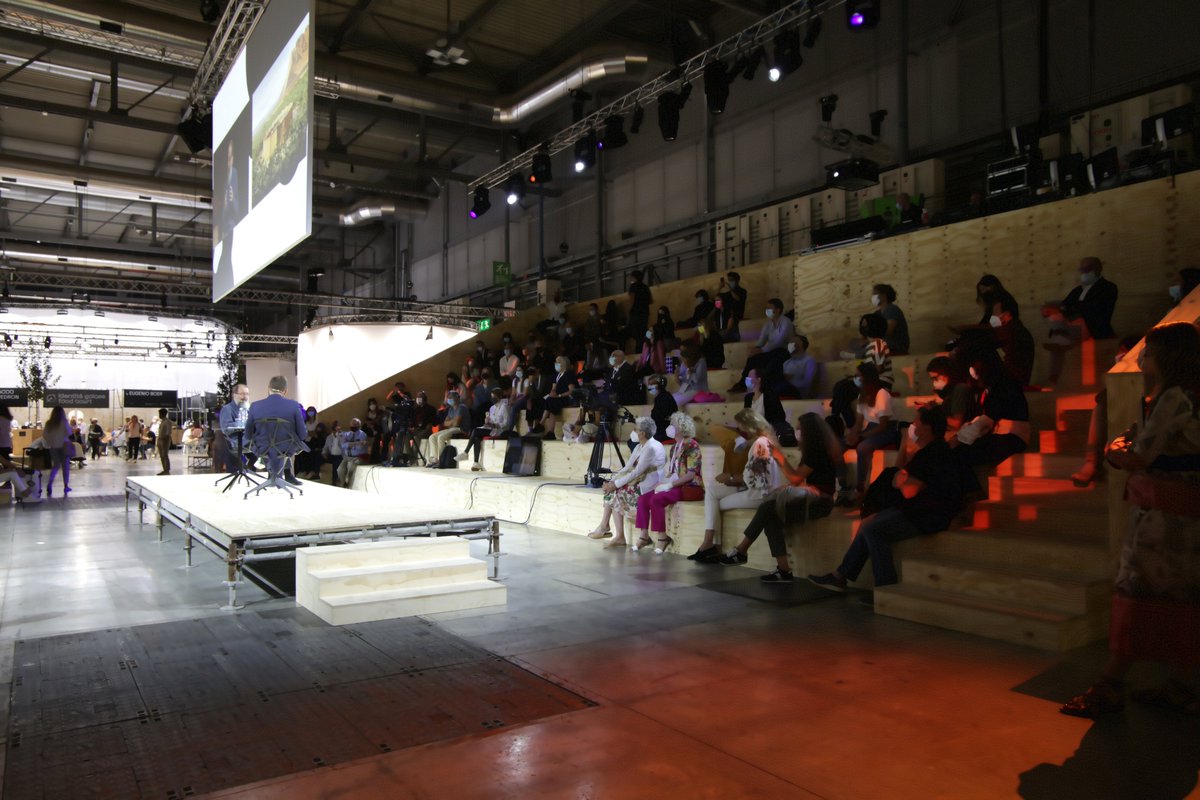 prostudioadv's tweet photo. Вот и подходит к концу выставка Super Salone 2021 в Милане.
Мы подготовили для Вас обзор самых сочных и ярких новинок. Ждите новых постов в самое ближайшее время...
#supersalone #supersalone2021 #salonedelmobile #milandesignweek #mdw2021 #isaloni #designtrends https://t.co/WxMze5VA8A