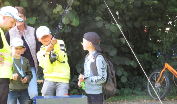 Jeugdviskaravaan op bezoek bij HSV De Breuly -  zevenaarpost.nl/nieuws/algemee…