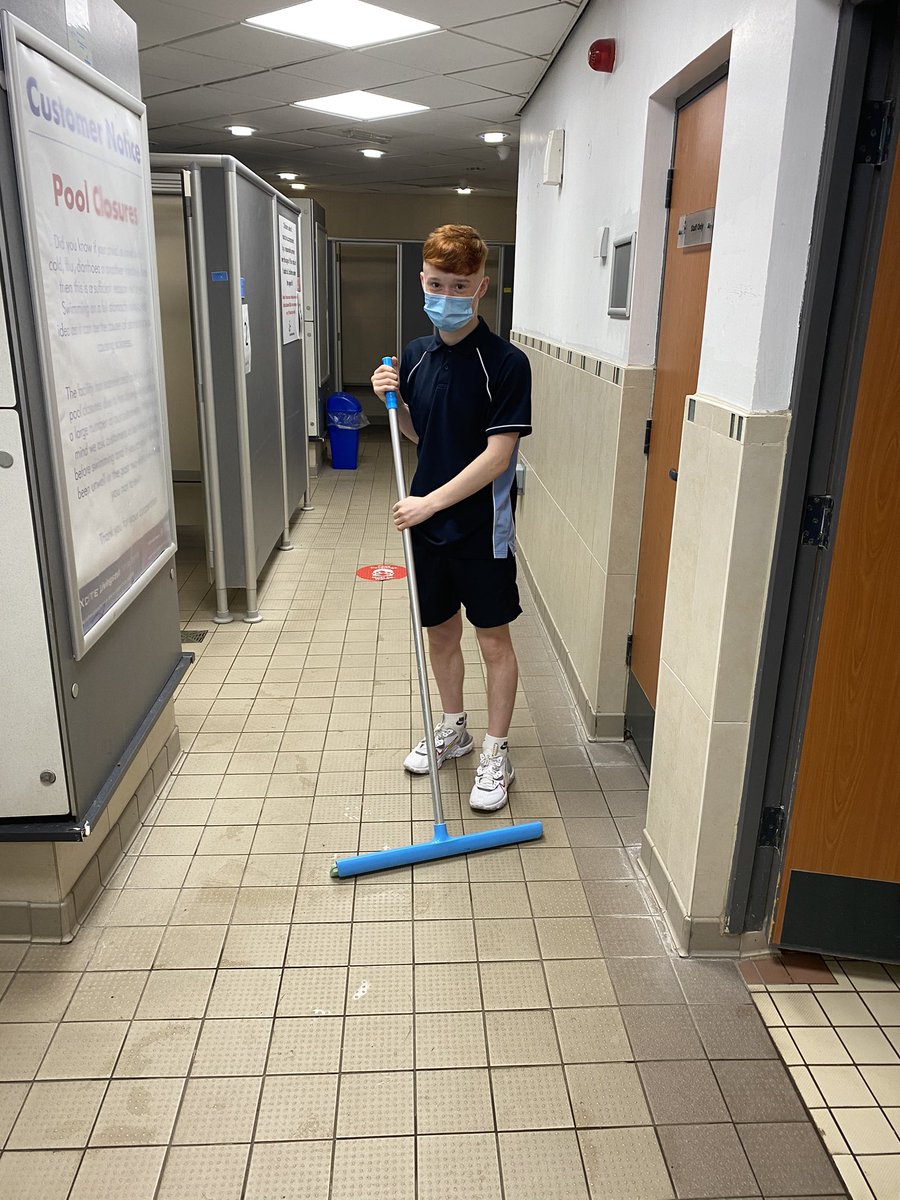 MarkGraySL's tweet photo. Morning spent with our new Leisure apprentice at Xcite. Leisure job covers many duties throughout a day #Pool #Clean #firstaid #poolplant https://t.co/MWdxzaHOQC