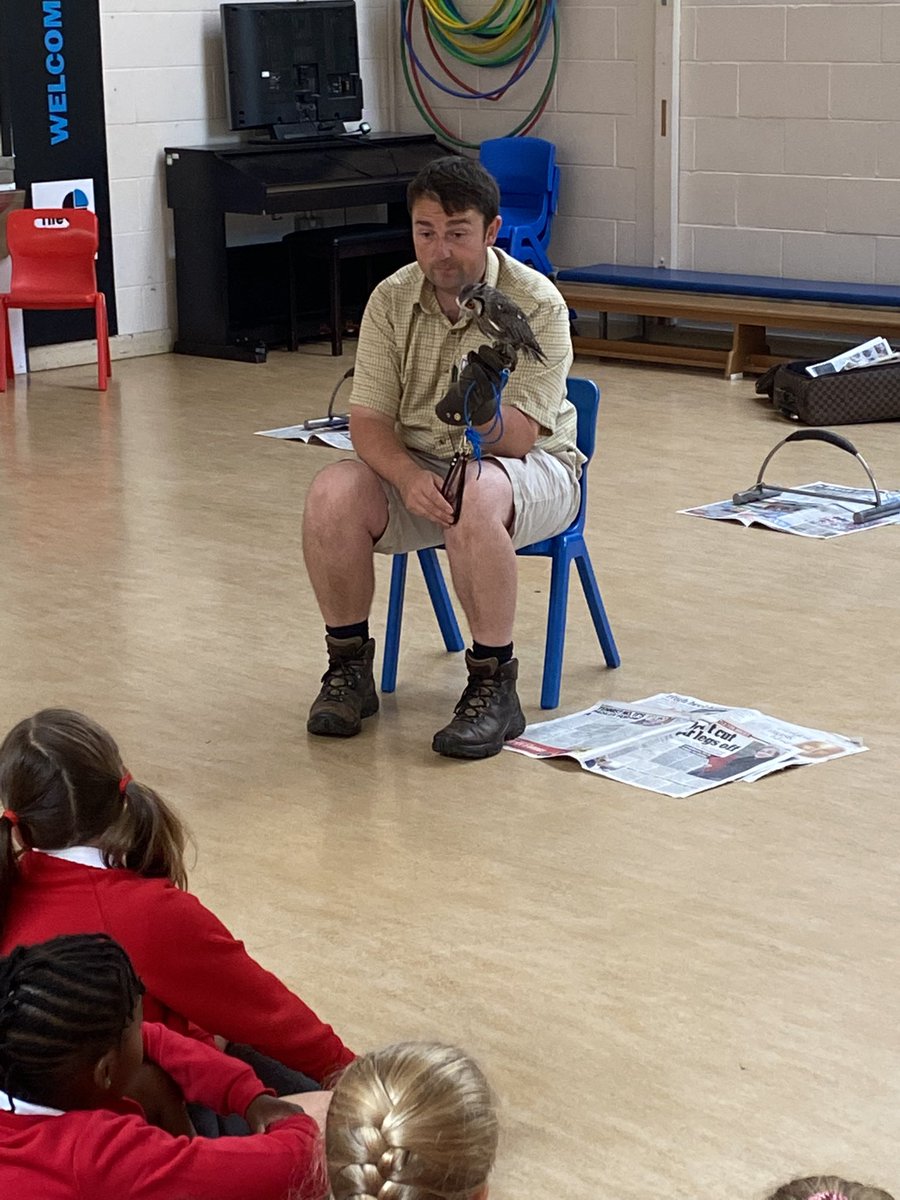 Mrs Isaac the new head teacher gave her first sticker today for super writing linked to our owl visit! Amazing hook into learning <a href="/CullingworthVPS/">Cullingworth Village Primary School</a> <a href="/MrsIsaac_head/">Mrs Isaac</a>  <a href="/WeAreBDAT/">BDAT</a>