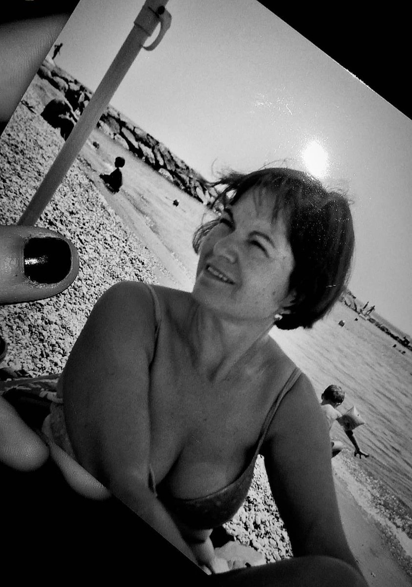 rebe tweet media