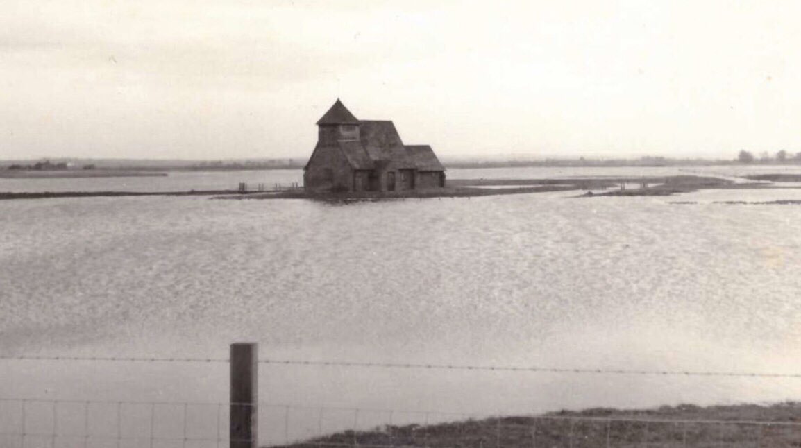 The Fifth Continent (@5thcontinent) on Twitter photo <a href="/MatthewCroxford/">MJZC</a> <a href="/fotofacade/">Andy Marshall 📸</a> <a href="/MarshChurches/">Romney Marsh Historic Churches Trust</a> A lost village at Fairfield is local folklore, as no evidence of a larger settlement has ever been found. Church was made of expendable materials, so may have just served the local farms and scattered houses. Before the causeway it could only be reached by boat in winter floods! <a href="/MatthewCroxford/">MJZC</a> <a href="/fotofacade/">Andy Marshall 📸</a> <a href="/MarshChurches/">Romney Marsh Historic Churches Trust</a> A lost village at Fairfield is local folklore, as no evidence of a larger settlement has ever been found. Church was made of expendable materials, so may have just served the local farms and scattered houses. Before the causeway it could only be reached by boat in winter floods!