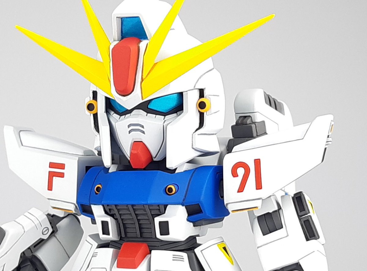 もともとこのF91はサークル内でF91の30周年記念合わせとして制作企画
