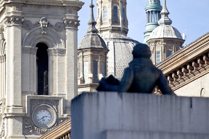 zaragoza_es's tweet photo. Del 17 al 26SEP se celebrará la #SemanaDeGoya, evento impulsado por @camarazaragoza y Ayuntamiento de Fuendetodos.
Concursos y Goya Street Museum, semana de tapas, comida goyesca, recreaciones de cuadros, actividades infantiles y mercado artesano.
Info > https://t.co/cA8AmEMXe4 https://t.co/Sc9pnAe1I9