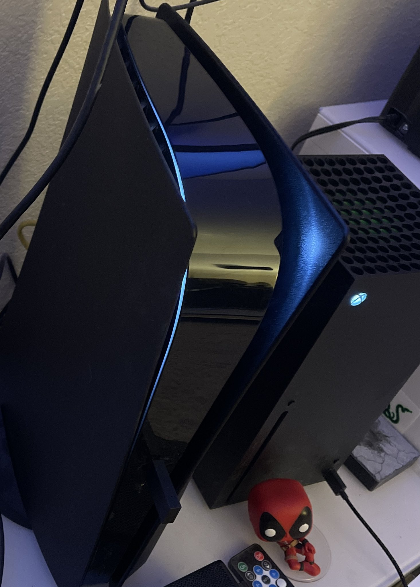 E-20_5IVIAAszH-