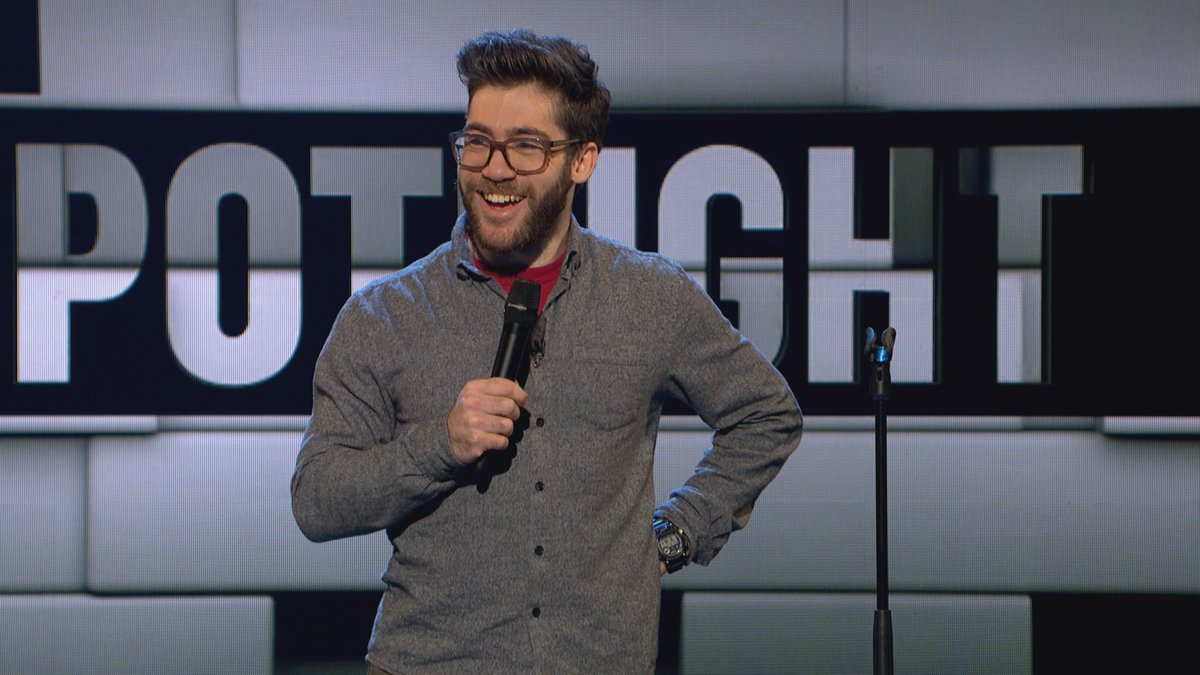 howardhour's tweet image. 1 HOUR until the first episode of the brand new series of #TheRussellHowardHour 🎉

Make sure to tune in to catch @russellhoward delving into the latest news, chatting to @IainDoesJokes, @KatiePiper_, and stand up from @RollingComedian.

Tonight at 10pm on Sky Max.