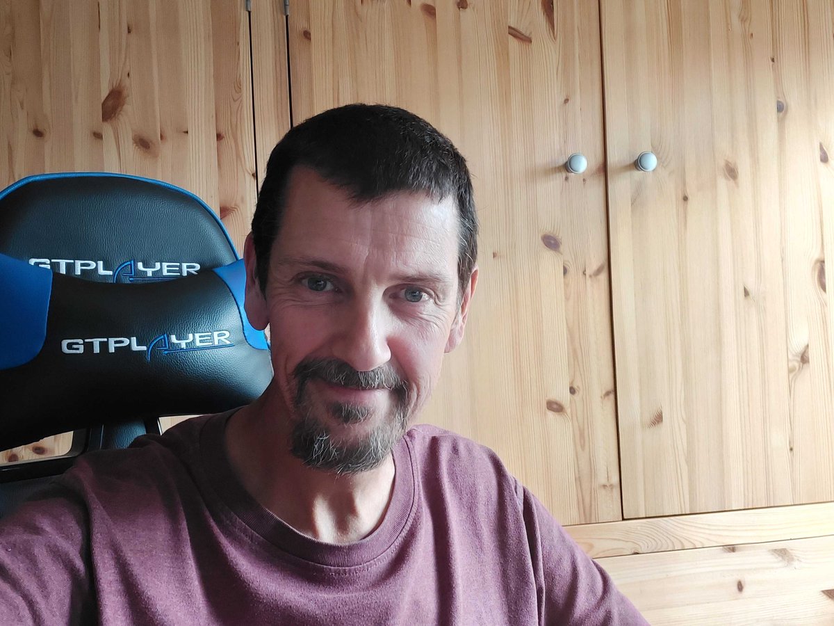 Jagex's tweet photo. This weekend our own Mark Faulkner takes to the water for @CR_UK and their annual #Swimathon!

🏊 https://t.co/u5Z23J7XLS https://t.co/oQfEZIXFc5