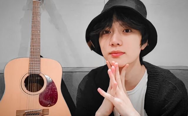 dominogyu's tweet photo. beomgyu playing the guitar ; a calming thread https://t.co/kTo8lhpoVz