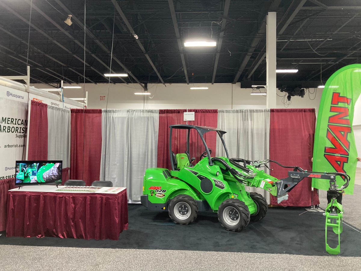 AvantUSA's tweet photo. Today, We are at the Arbor Expo in Valley Forge PA! Featuring some of our best tree care equipment; the 523 and Leguan spider lift. 

#avantloader #arborexpo #heavymachinery #DraftKings #treecare #Philadelphia #expo #TrySomethingNew https://t.co/1wpp7PWVIJ