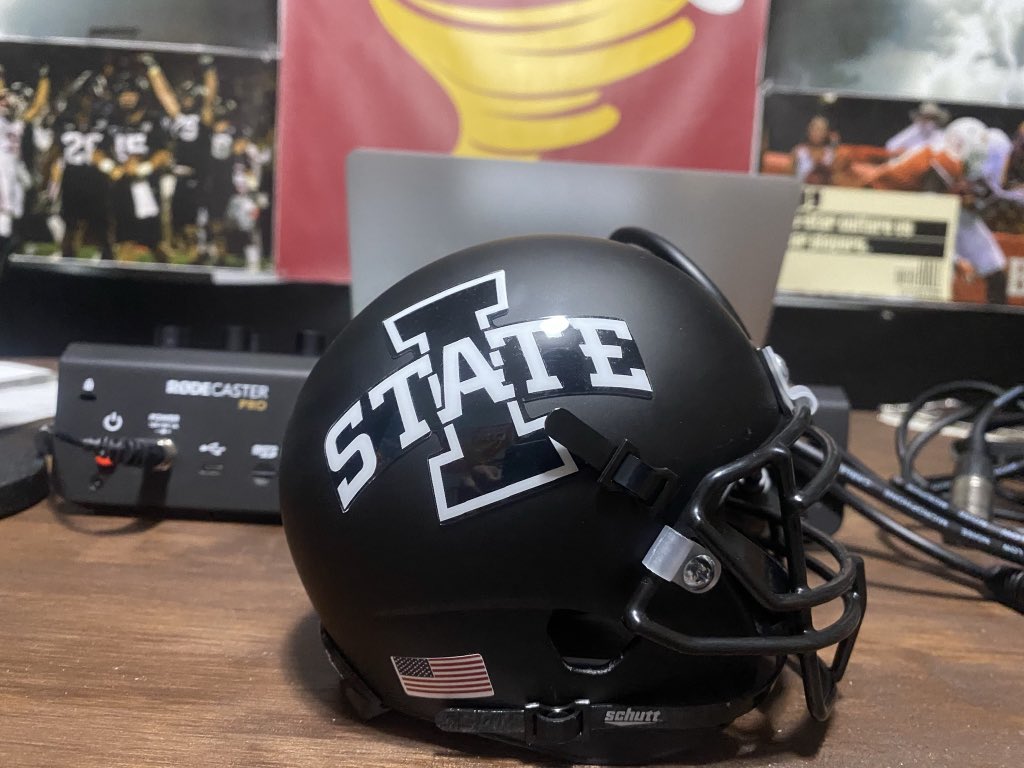 GIVEAWAY 
STC black t-shirt with WE WILL on the back and also ISU mini helmet 
RULES: 
RT and must be FOLLOWING 
soundthecyrens.com/products/dry-b…
jack-sports-llc.square.site/product/iowa-s…