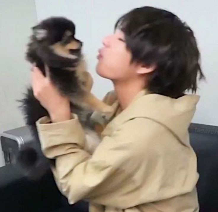 matchlayoutrpw's tweet photo. ;; bts taehyung https://t.co/wcCxK5IE61