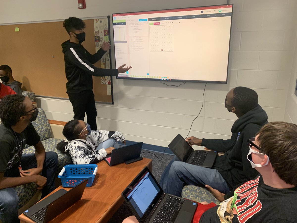 stgitacad tweet media