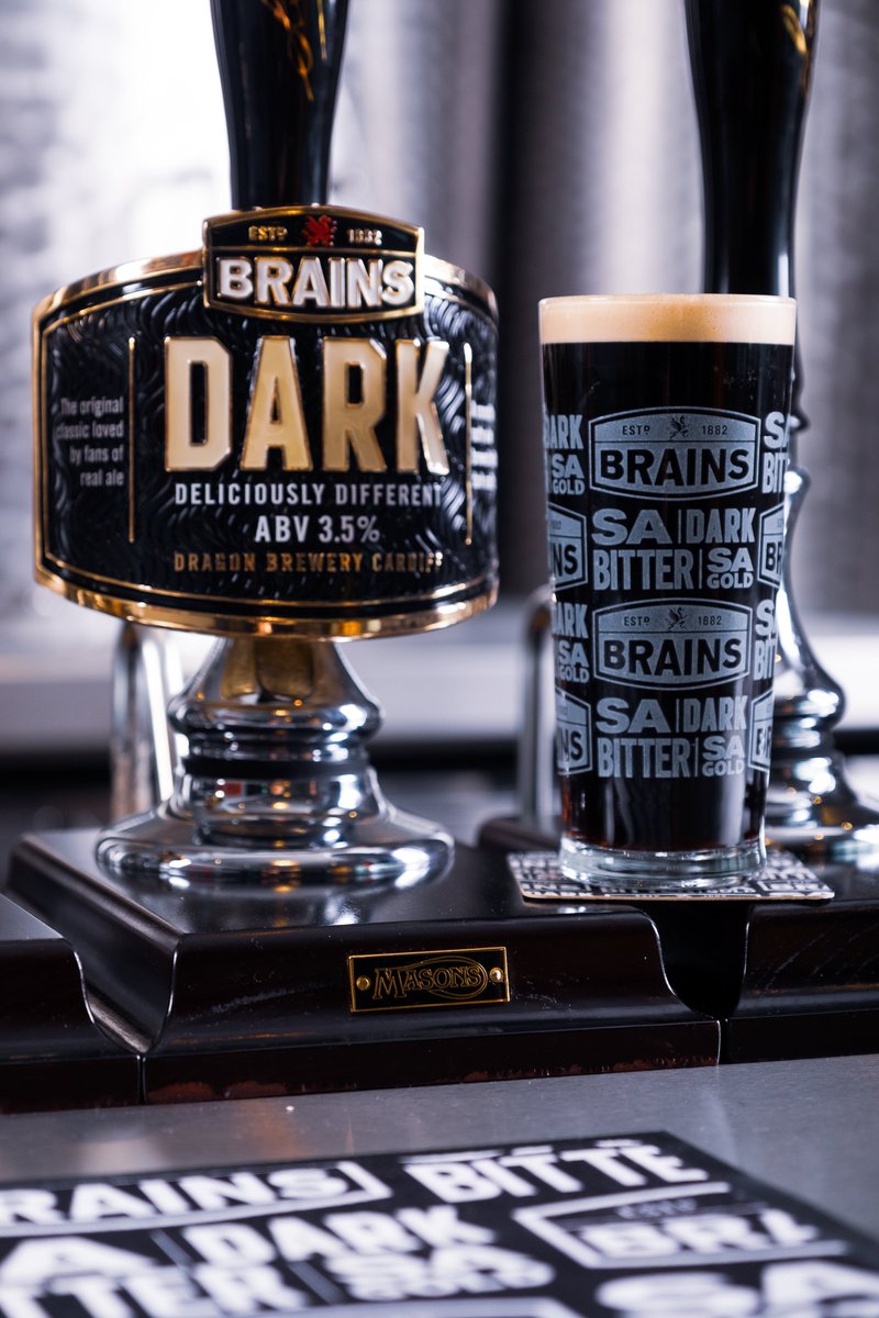 Off into Cardiff this weekend?
Call into these pubs for your long awaited pint of Brains Brewery Dark : 
The Owain Glyndwr
The Flute and Tankard 
Church Inn Llanishen
Enjoy! 
(And send us a pic of you enjoying your pint!)