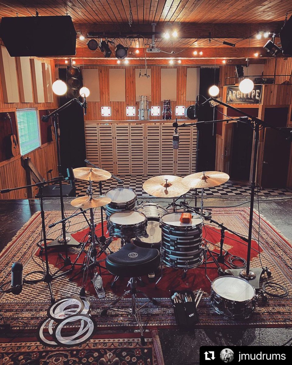 BigFatSnareDrum tweet media