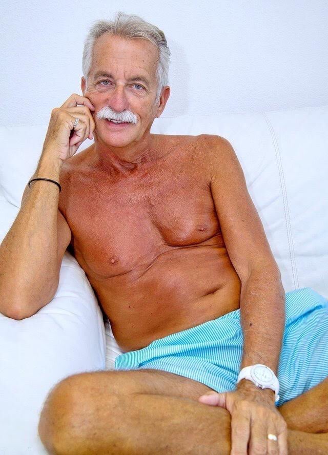 maturelover tweet media