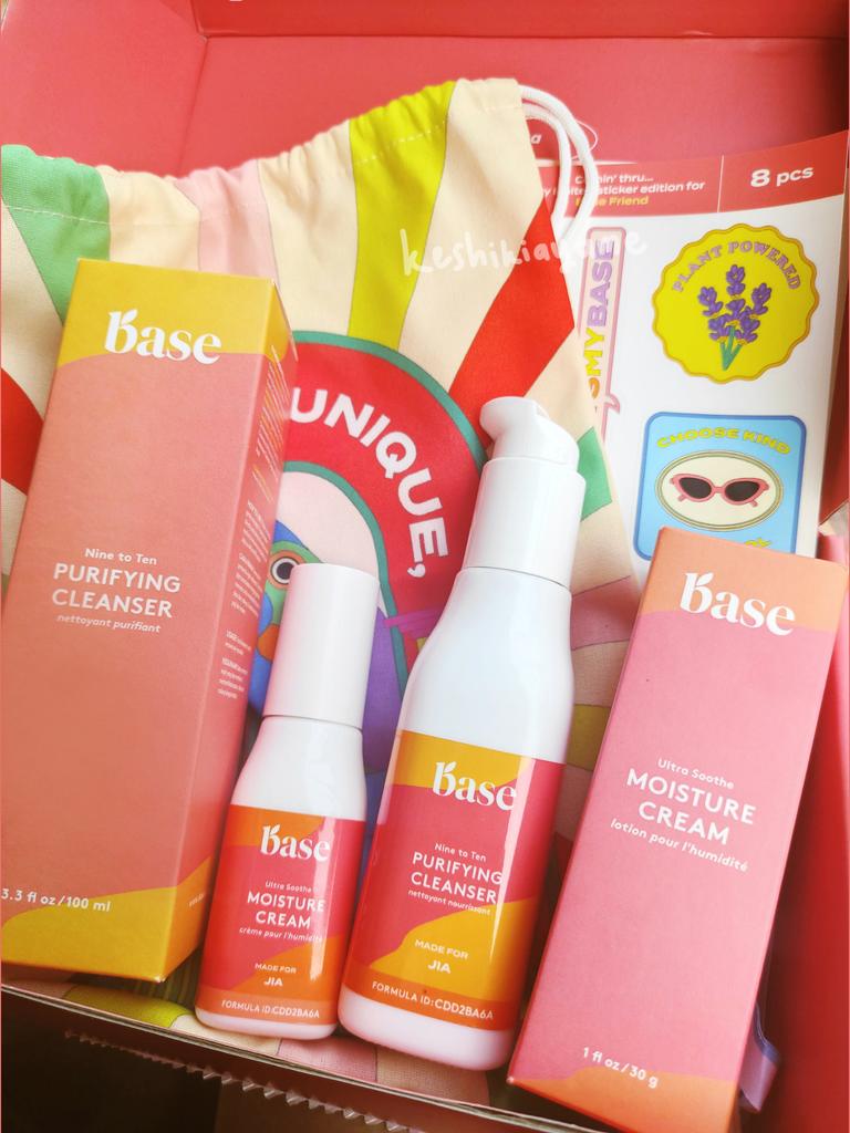 keshikiayame's tweet photo. Beberapa hari ini nyobain basic skincare dari BASE💛. Ultra soothe moisture cream bikin wajah lembab, gak greasy. Utk tekstur Purifying cleansernya, cair agak licin pas diaplikasiin, gampang buat nge-massage muka😊💕 #MeetYourBaseMatch #skinmate #racuninskincare https://t.co/TggWZTzJq4